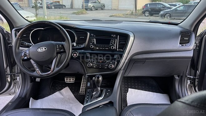 Kia Optima-13