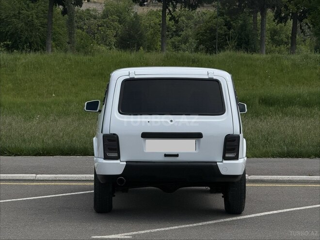 LADA (VAZ) Niva-4