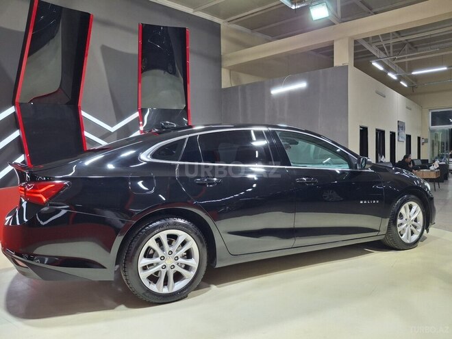 Chevrolet Malibu-9
