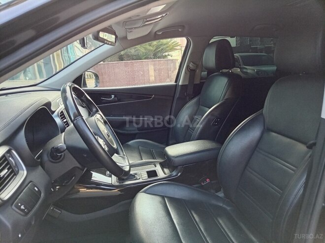 Kia Sorento-16