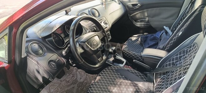 SEAT Ibiza-6