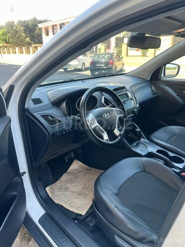 Hyundai ix35-8