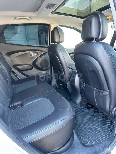 Hyundai ix35-13