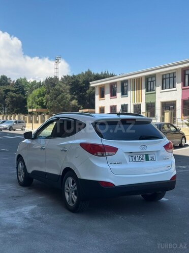 Hyundai ix35-5