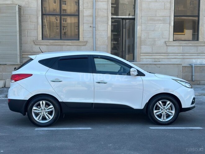 Hyundai ix35-4