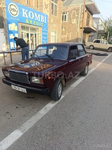 LADA (VAZ) 2107-2