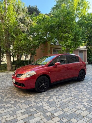 Nissan Tiida-3