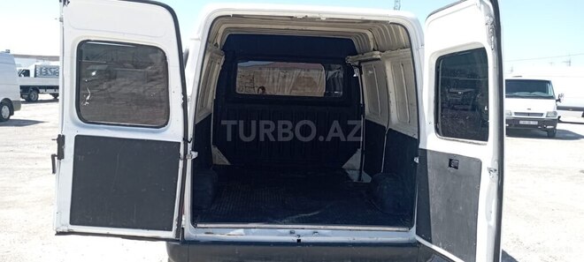 Ford Transit-7