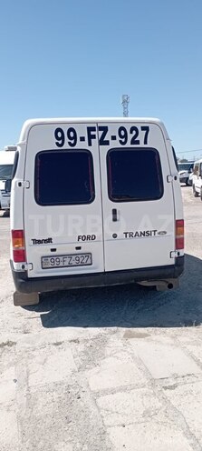 Ford Transit-8