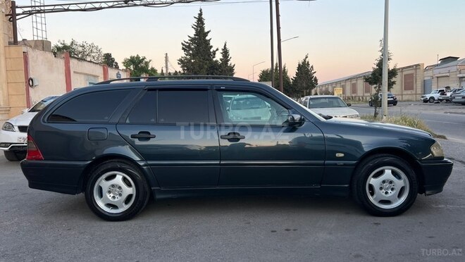 Mercedes C 180-3