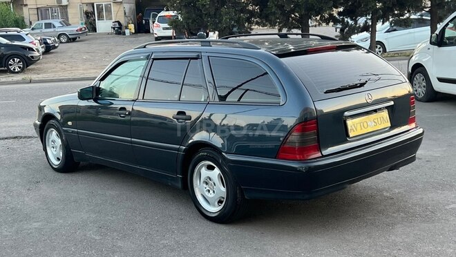 Mercedes C 180-8