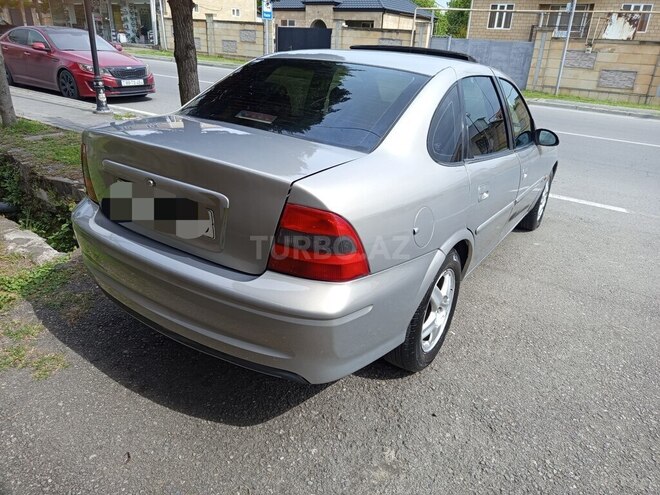 Opel Vectra-2