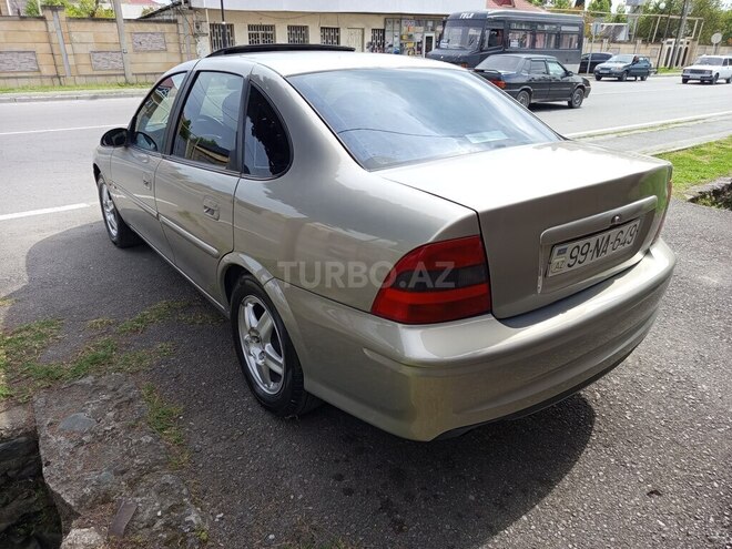 Opel Vectra-3