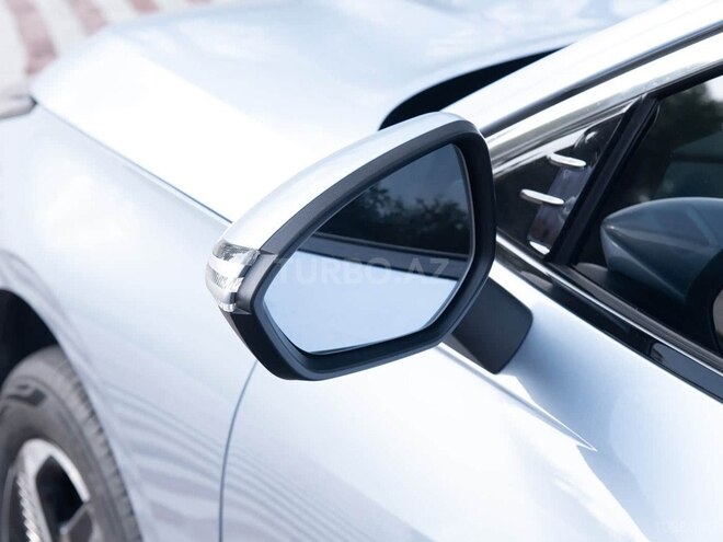 Geely Galaxy L6-9