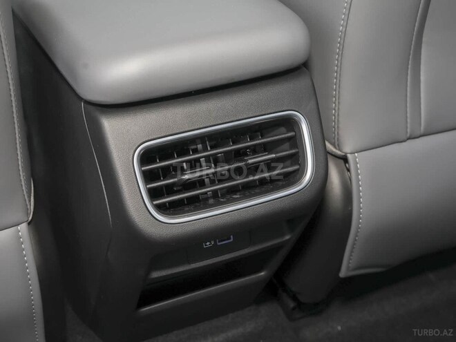 Geely Galaxy L6-26
