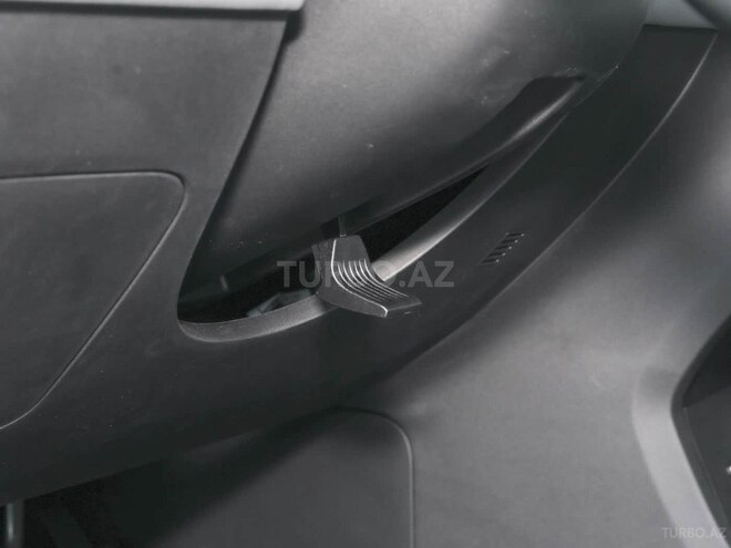 Geely Galaxy L6-22