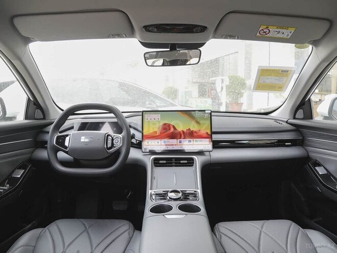 Geely Galaxy L6-17