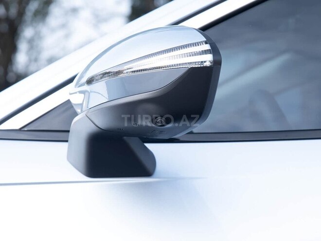 Geely Galaxy L6-8