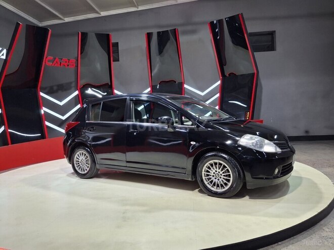 Nissan Tiida-7