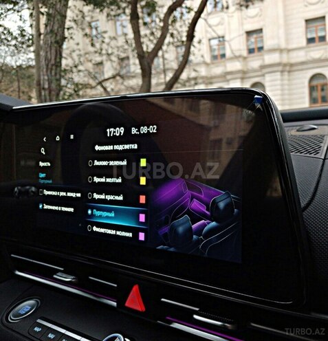 Hyundai Elantra-16