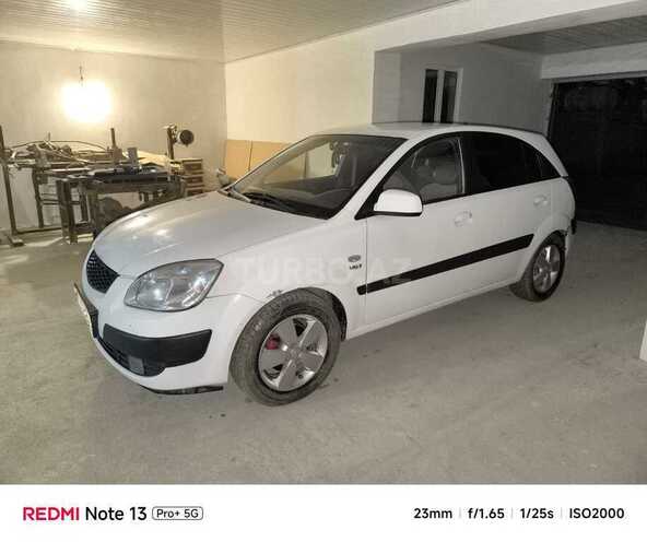 Kia Pride-5