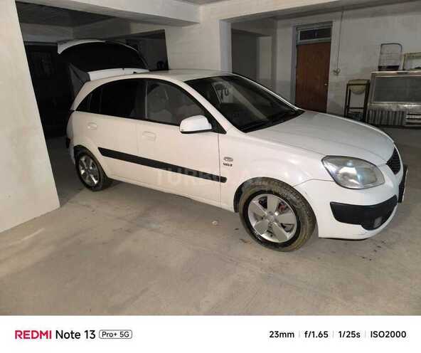 Kia Pride-4