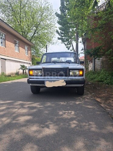 LADA (VAZ) 2107-1