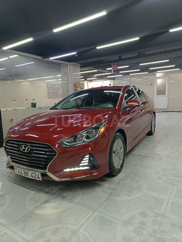 Hyundai Sonata-2
