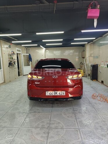 Hyundai Sonata-6