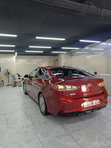 Hyundai Sonata-9