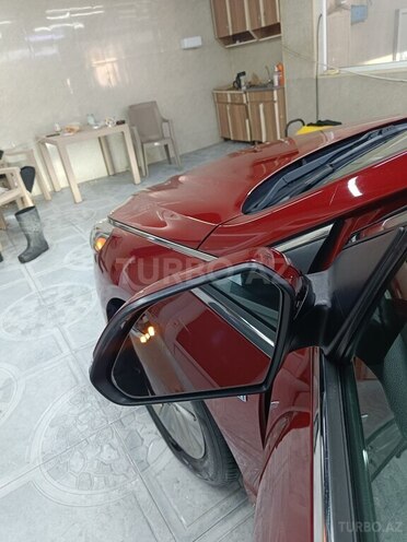 Hyundai Sonata-12