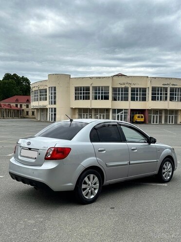 Kia Pride-5