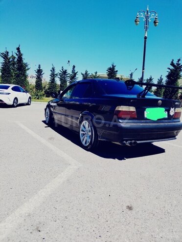 BMW 318-2
