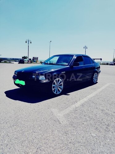BMW 318-5