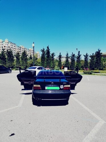 BMW 318-12