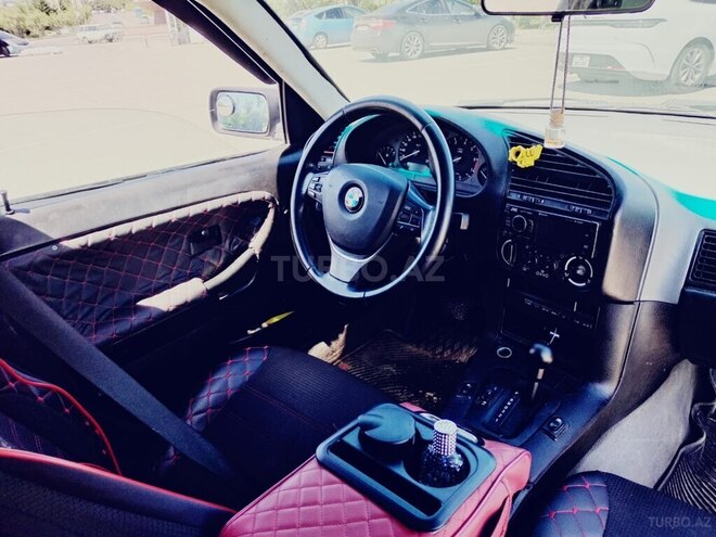 BMW 318-15
