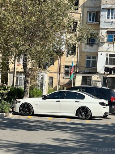 BMW 520d-11
