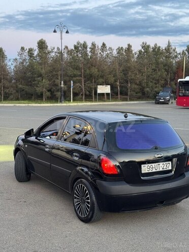 Kia Rio-7