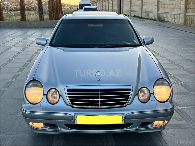 Mercedes E 270-2