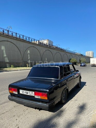 LADA (VAZ) 2107-2
