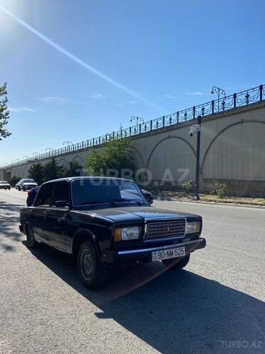 LADA (VAZ) 2107-1
