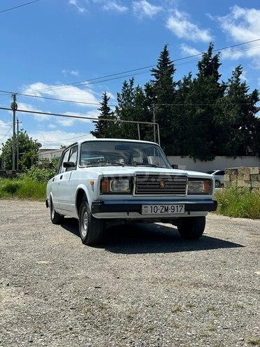 LADA (VAZ) 2107-1