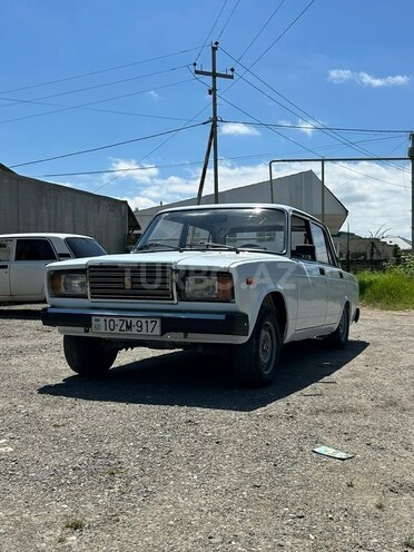 LADA (VAZ) 2107-2