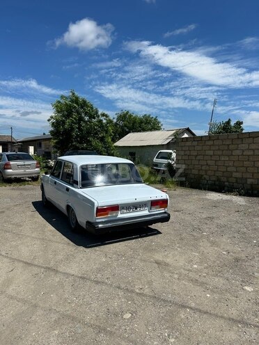 LADA (VAZ) 2107-4