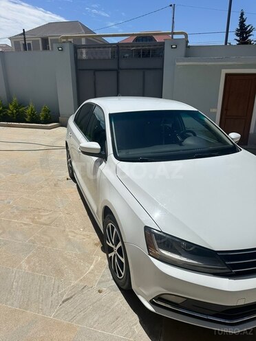 Volkswagen Jetta-3