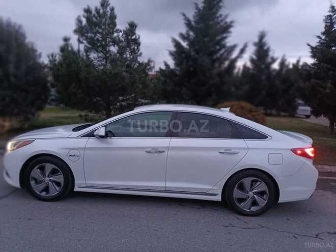 Hyundai Sonata-6
