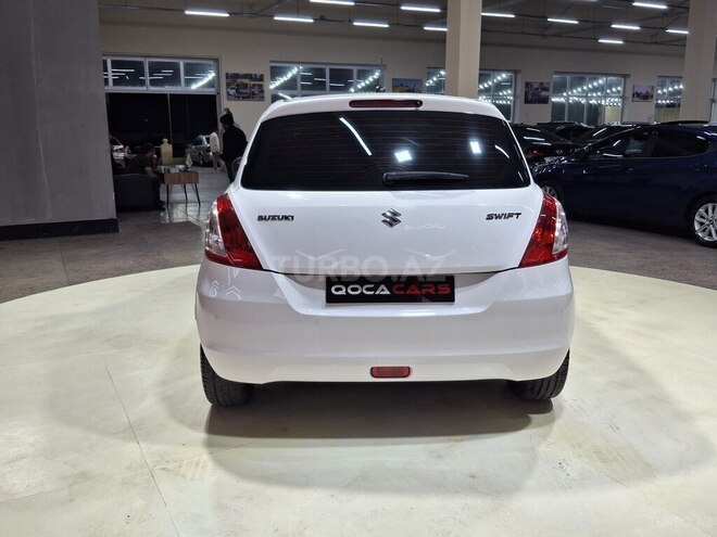 Suzuki Swift-6