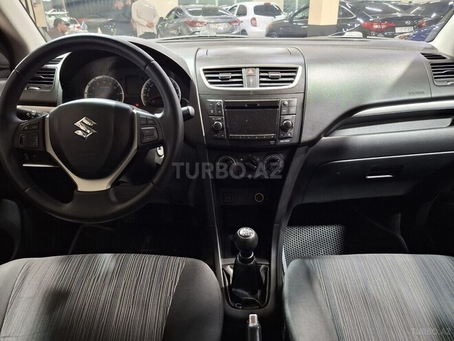 Suzuki Swift-14