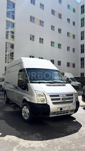 Ford Transit-1