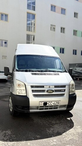 Ford Transit-6